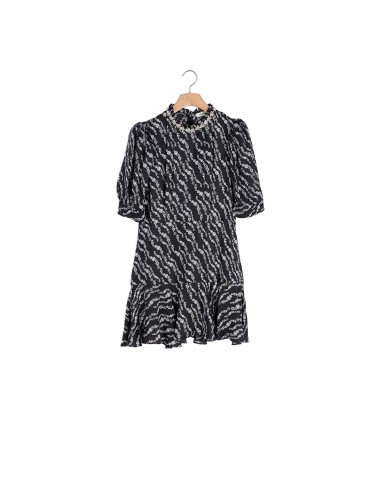 Robe courte fluide chez Cornerstreet bien 